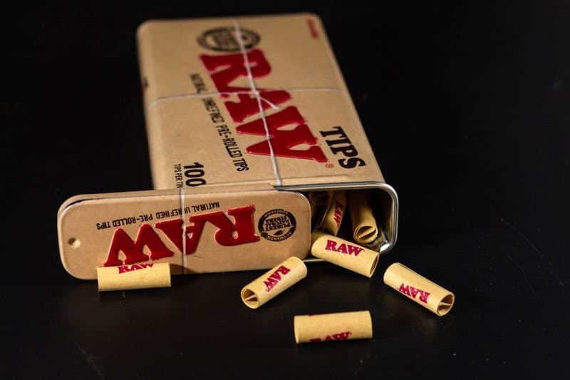 RAW Black King Size Slim — papel RAW